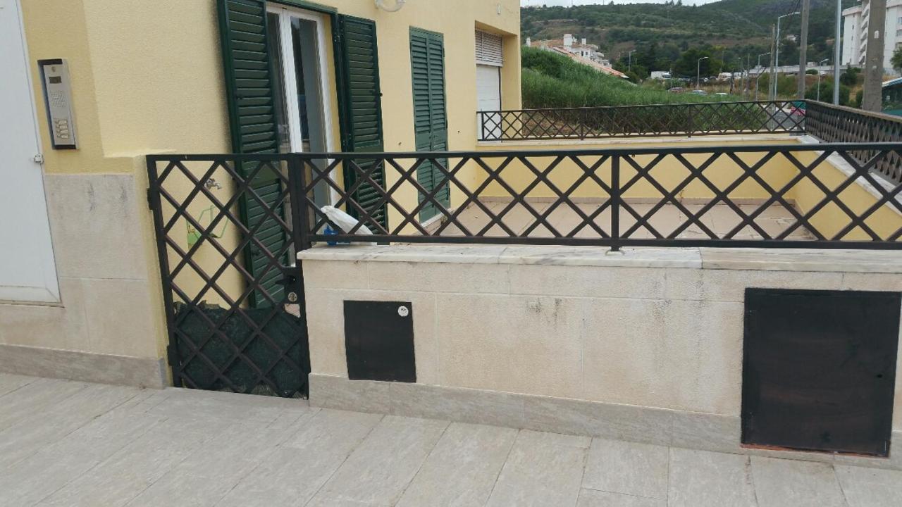 Apartamento Sol E Mar Sesimbra Eksteriør bilde